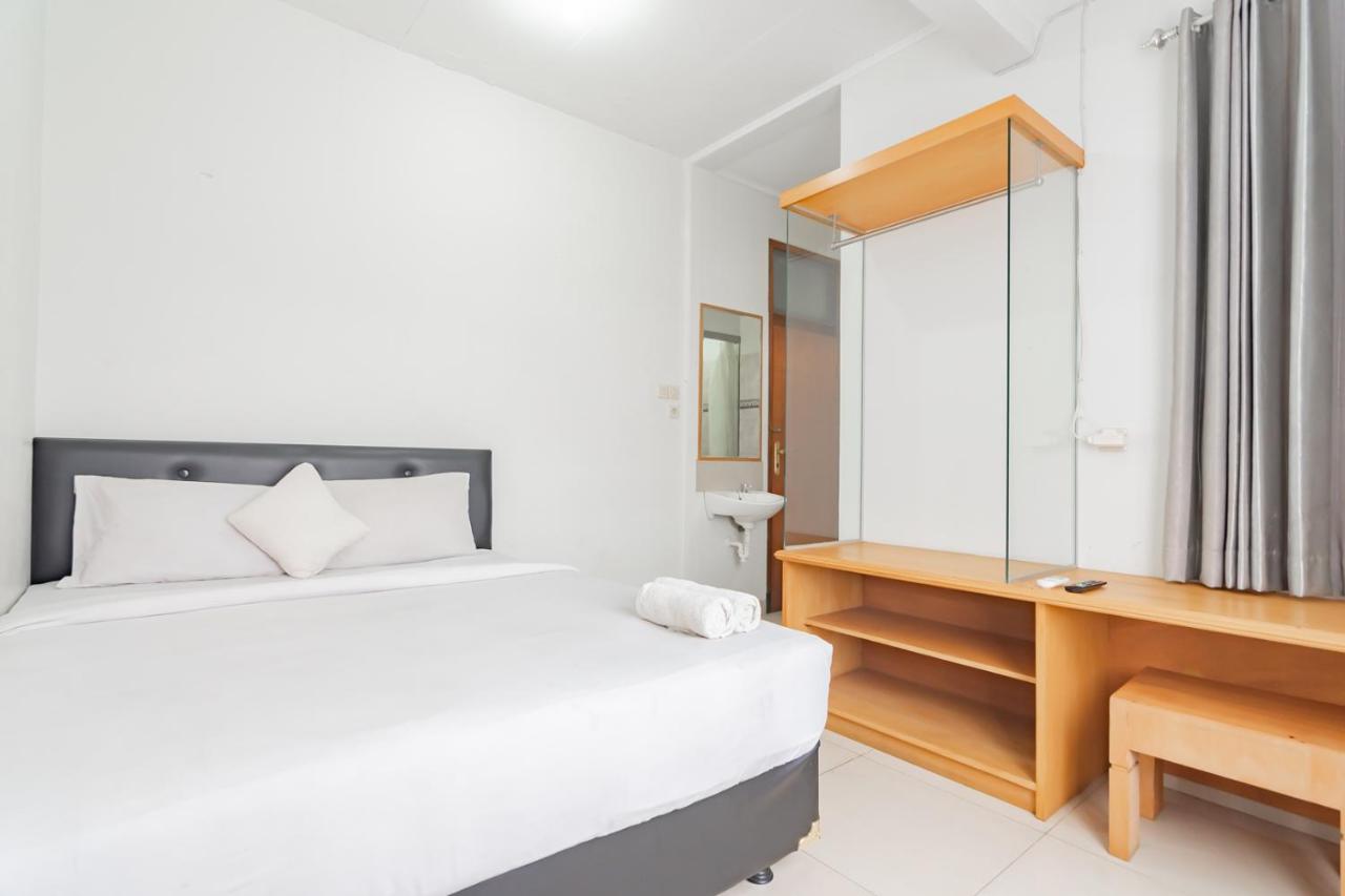 Imelda Residence Setrasari RedPartner Bandung Exterior foto